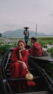 HOME CALLING

The collection is born from the memories of Assam.
The stillness of afternoon, the soft rhythm of old home, the scent of earth after rain, the quiet beauty that shaped the sense of belonging.

This collection is the return to that feeling.

SPRING SUMMER 2026
