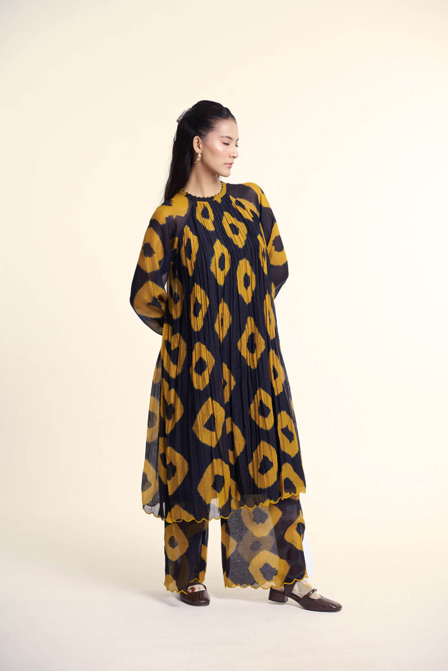 folio_set_black_mustard_bandani_4