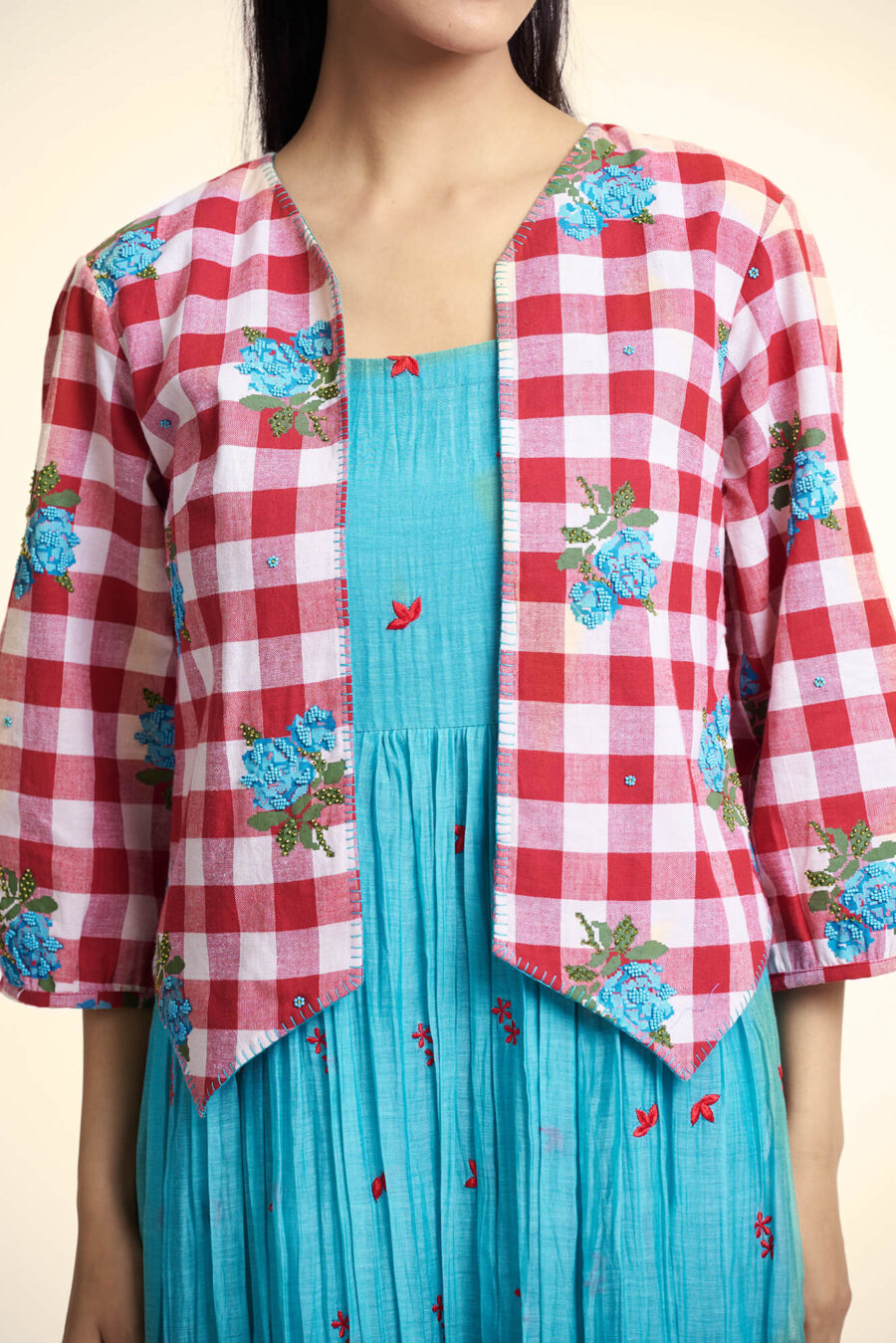 tara_set_red_sky_blue_5