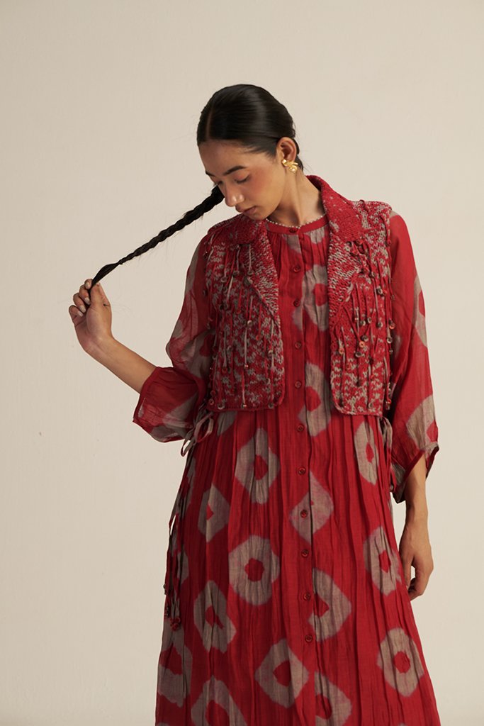 Knitted_BiB_Red_1