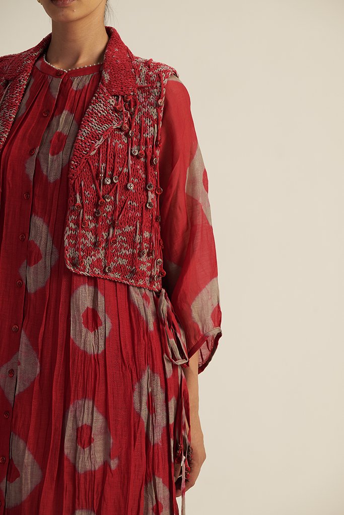 Knitted_BiB_Red_6