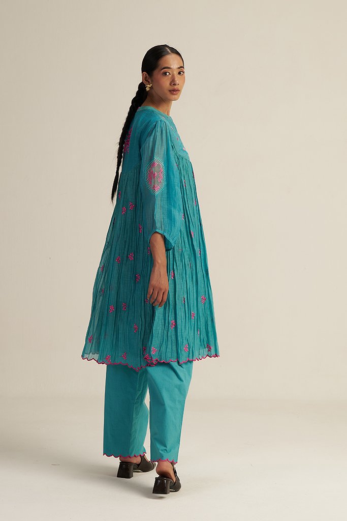 Old_Rose_Set_Sky_Blue_3